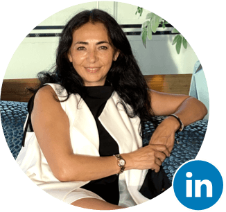 Yildiz Ozcelik portrait with LinkedIn logo